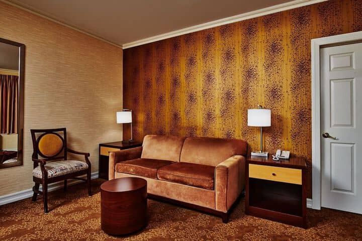 Room 61 of 89