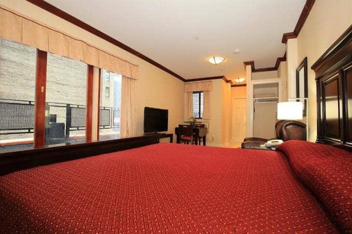 Room 30 of 89