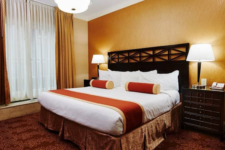 Room 40 of 89
